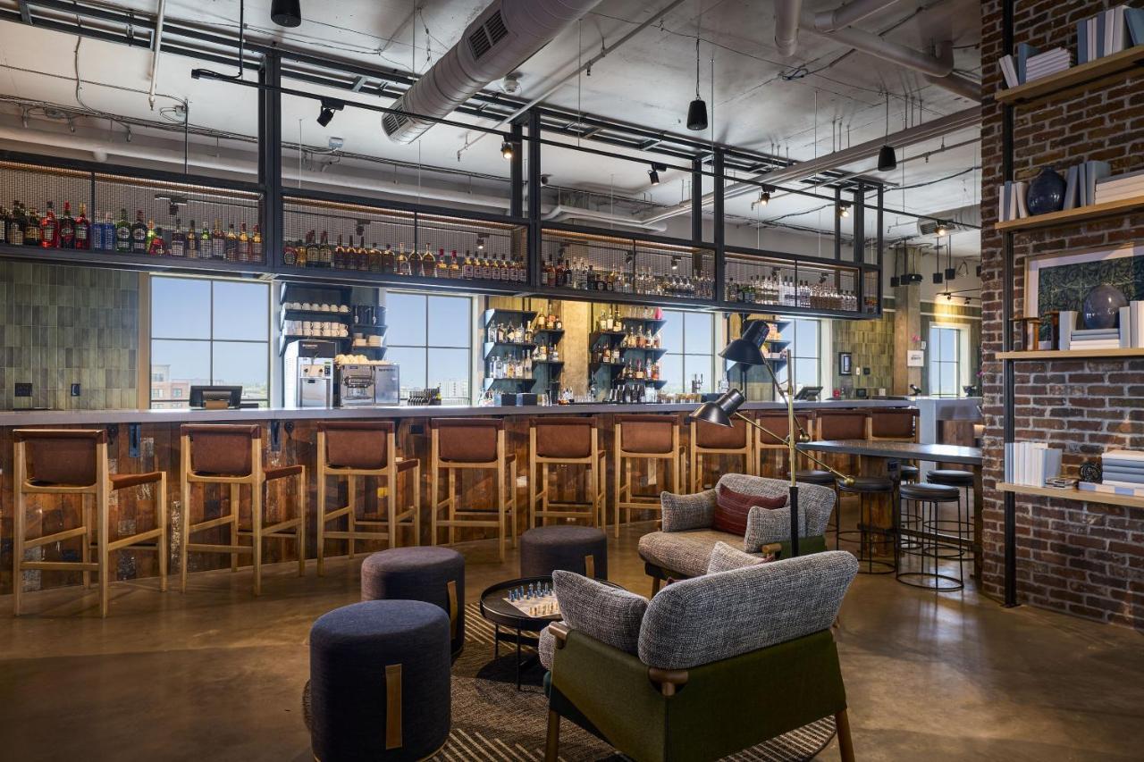 Moxy Charleston Downtown Hotel Exterior foto